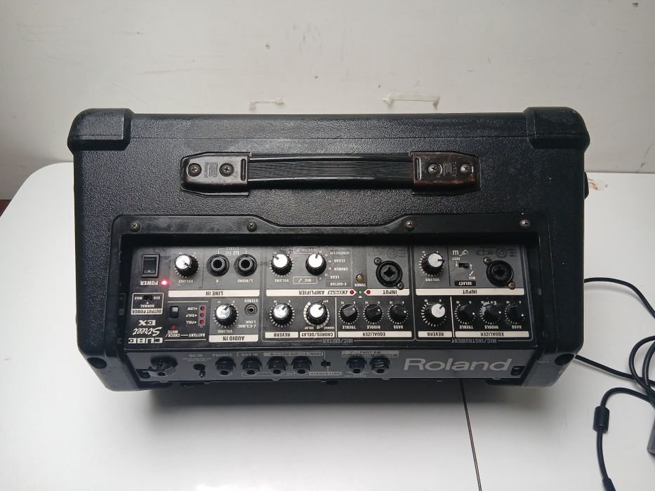 Amplificador Roland Cube XL