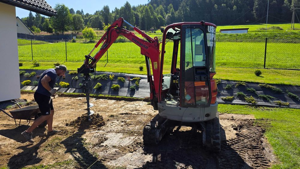 Usługi koparką 2,5t,wiertnica,Transport mat.sypkich,montaż ogrodzeń