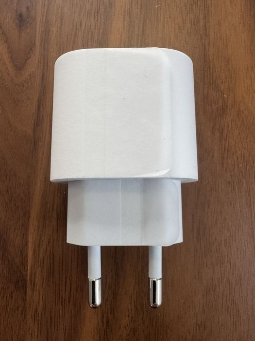 Ładowarka sieciowa Apple 20 W USB-c