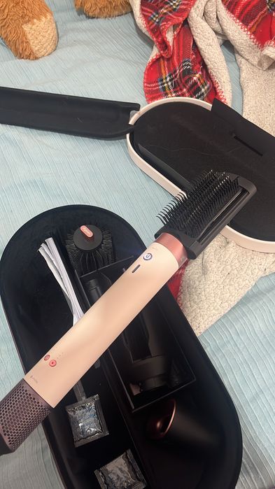 Dyson Airwrap Co-anda2x - Liso+Ondulado na cor Rosa Cerâmica