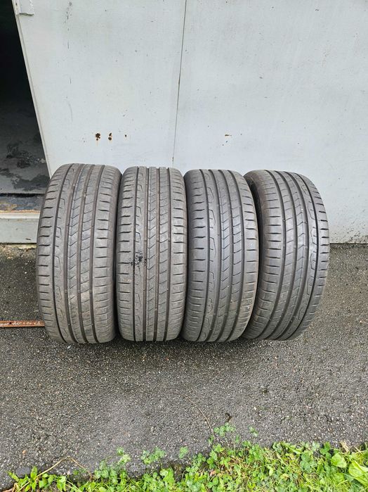 Продаю комплект шин Continental Premium Contact 7 215/55 R17 XL