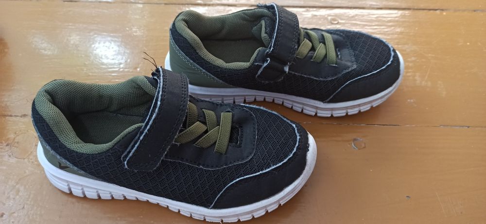 Buty chłopięce rozm. 30