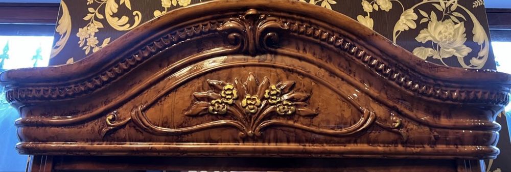 Вітрина SALTARELLI, Італія в класичному стилі