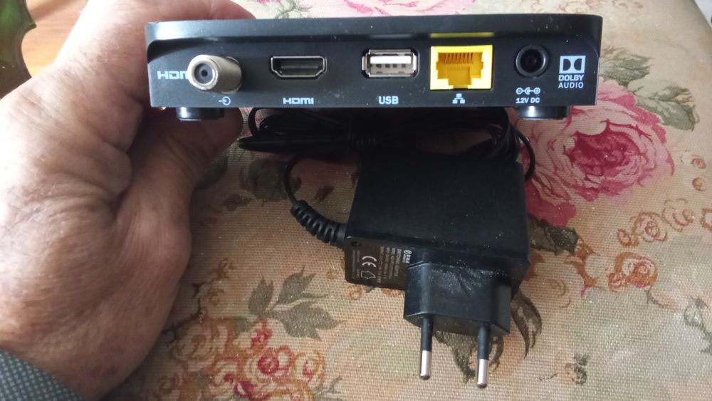 ROUTERS Internet. E Outros. Bom. 3 Fotos