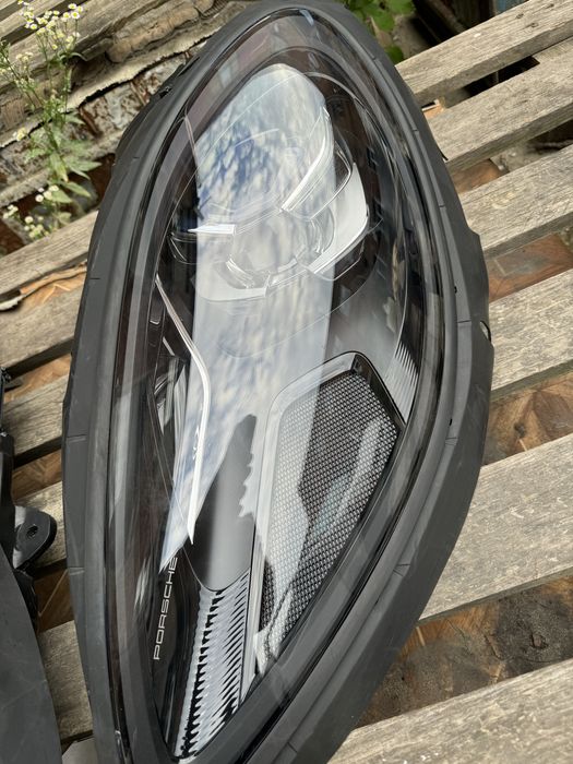 Porsche macan 95B full led matrix фари