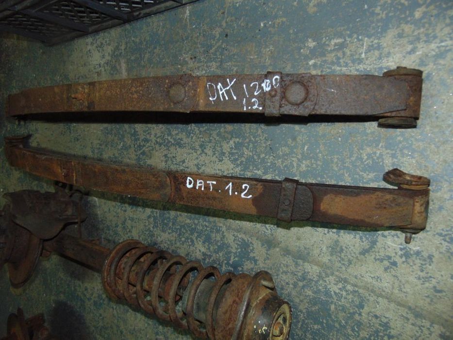 Datsun 1200 molas de suspensão de trás/Suspensão da frente