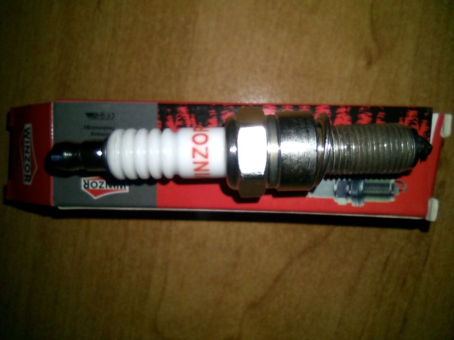 Свеча зажигания NGK CR7E yamaha jog36/39/vino sa 26/vox