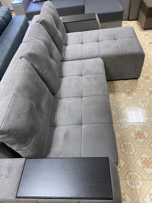 Кутовий розкладний диван