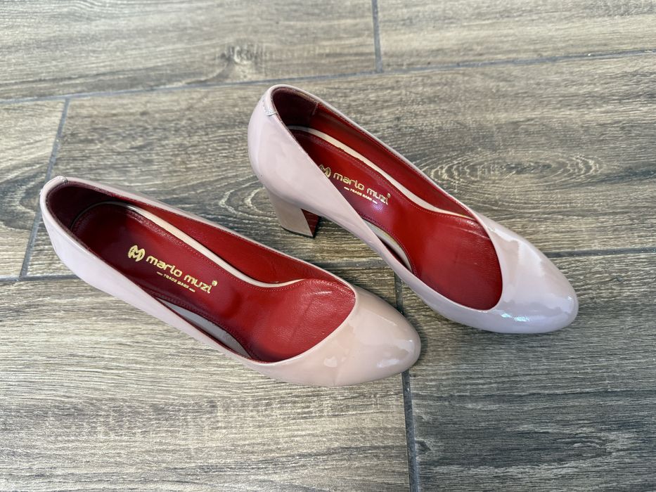 Туфлі човники бежеві Mario muzi 37 розмір