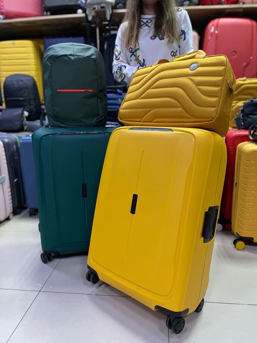Валіза Samsonite Essense KM0*36003 жовта з поліпропілену