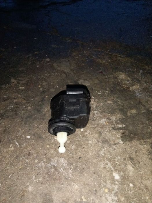 Motor regulação luz farol (a3 8l)