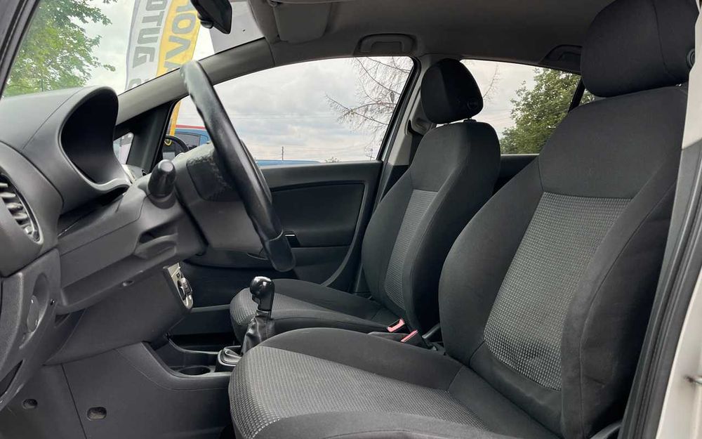Opel Corsa 2009 року