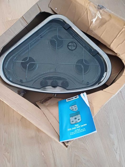 KUCHENKA GAZOWA 3 Palnikowa THETFORD    przyczepa kempingowa, kamper