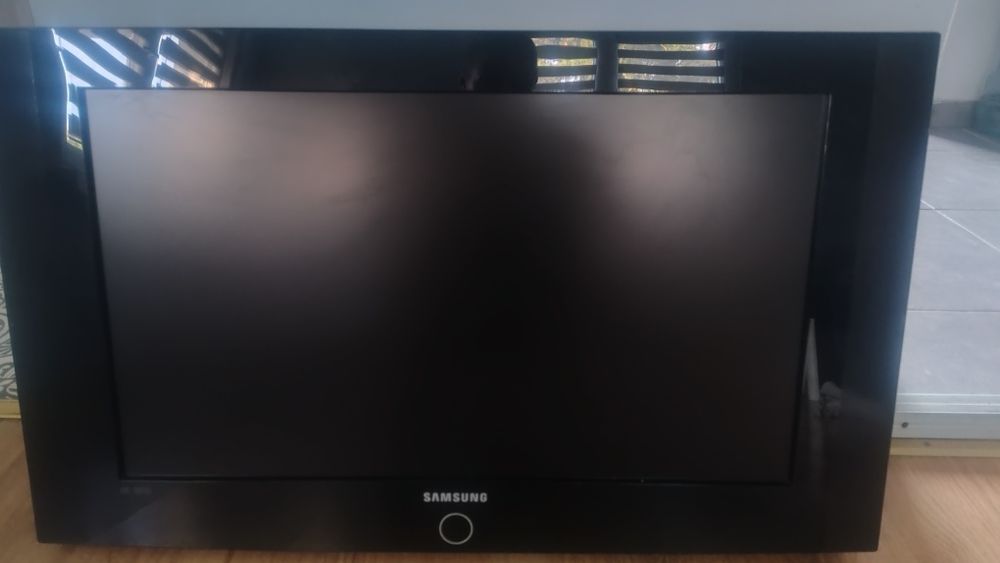 telewizor Samsung 26'
