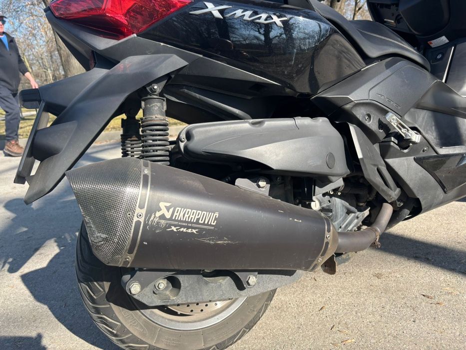 Yamaha X-MAX 400