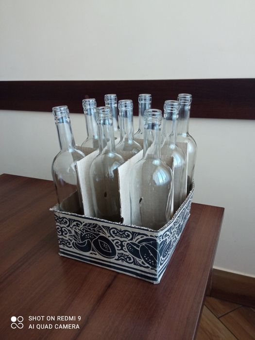 Пляшка для вина прозора 0.75  оливкова 0.75 зелена 1.5л.