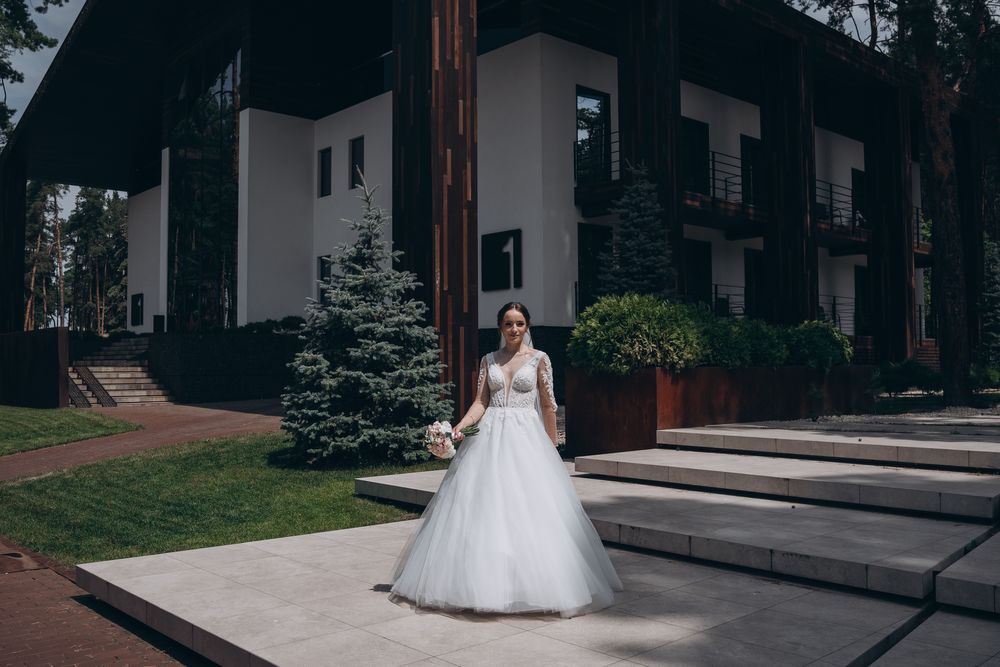 Вишукана весільна сукня
