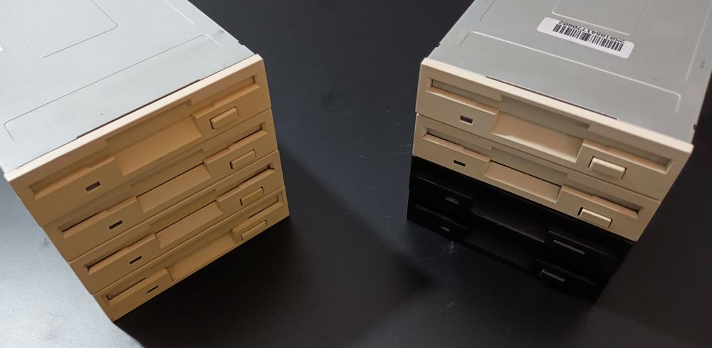 Leitores de diskettes/floppys de 3 e 1/2 a 5€ a unidade64729487375619120