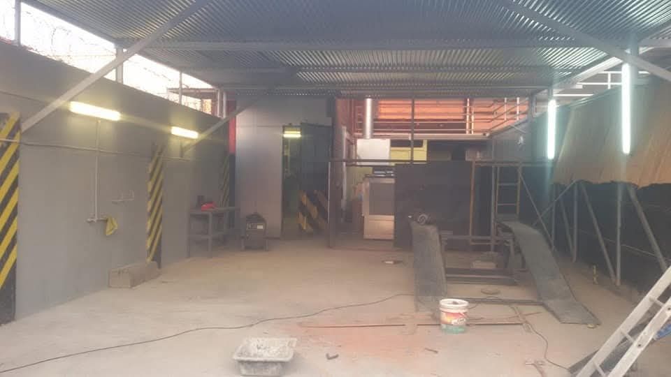 Estaleiro com apartamento ( Luanda -AO)