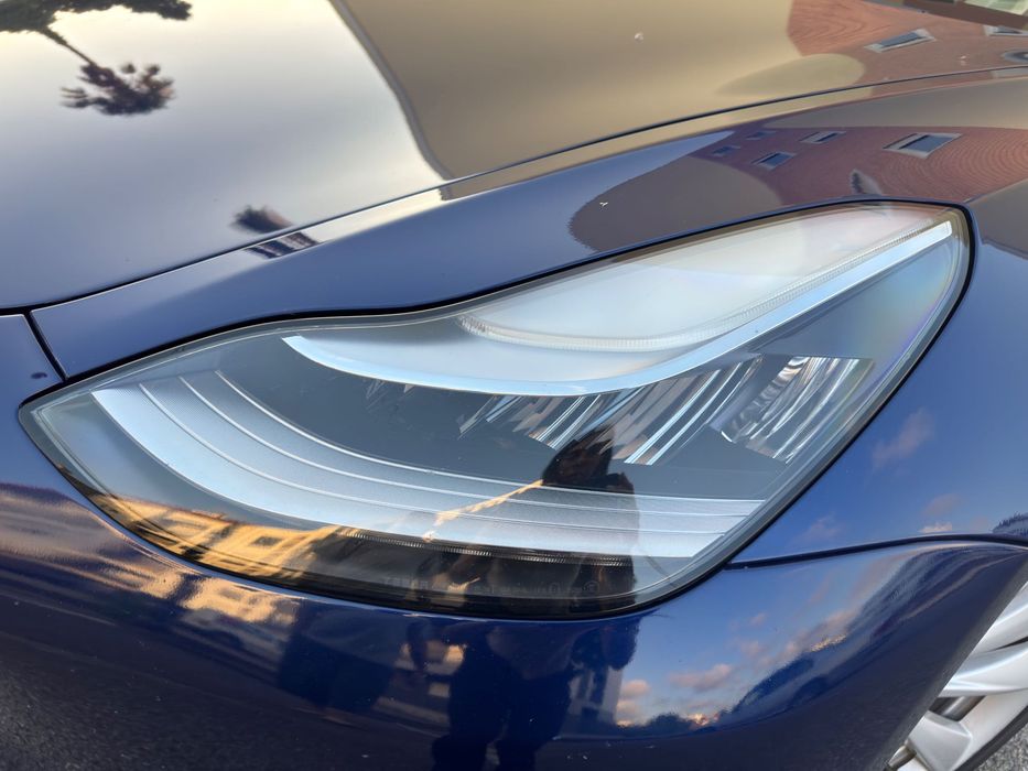 Tesla Model 3 Standard Range, Cx. A., 325cv