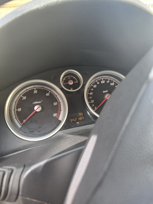 Opel Astra H Gtc 1.7