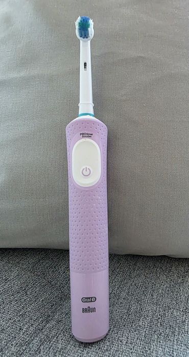 Szczoteczka elektryczna Oral-B Vitality PRO Protect X Clean