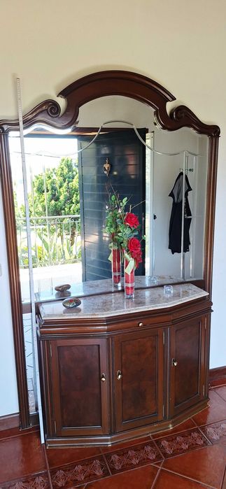 Móvel de entrada com Espelho