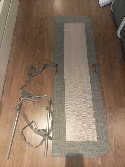 Protetor de cama bebe  marca Hauck como novo