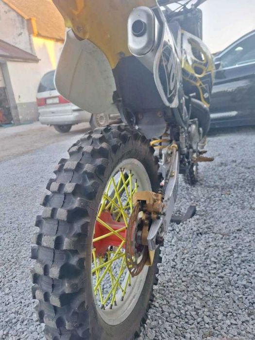 Suzuki RM 250 2T