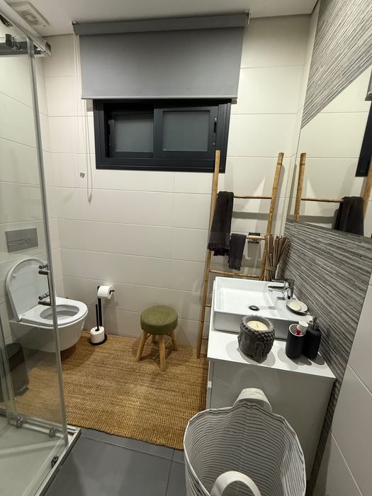 Quarto para arrendar em Fornelos Fafe