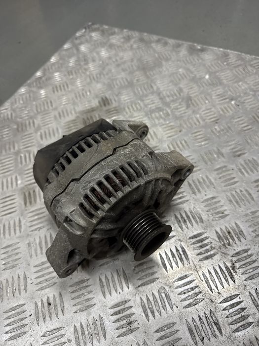 Alternator Opel vectra B 1.6