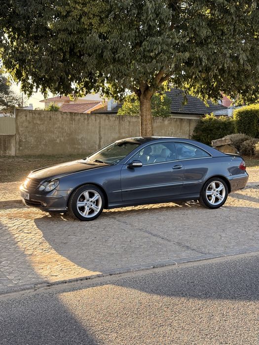 Mercedes-Benz CLK 270 CDI Automático — 2003 foto 2