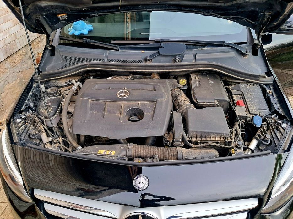 Mercedes-Benz B klasa.