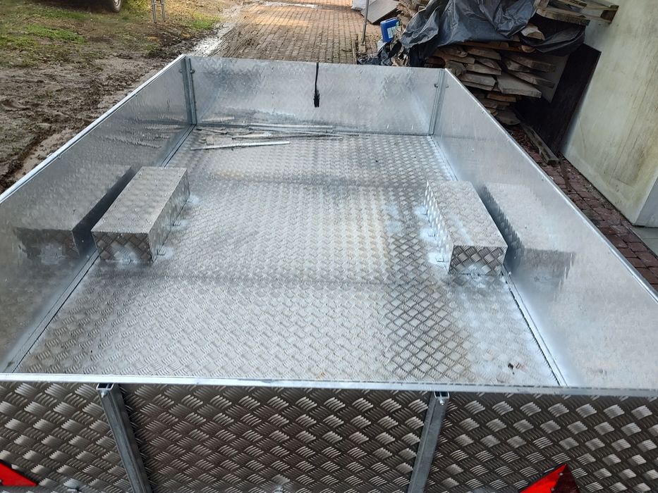 Przyczepka samochodowa dmc 750