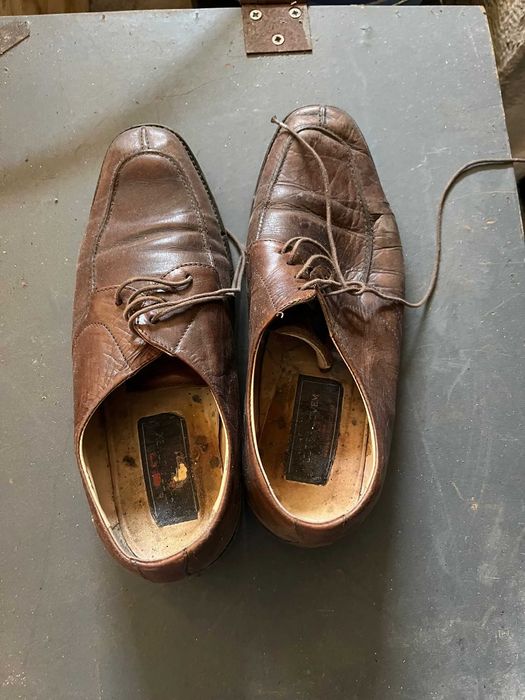 sapatos castanhos 42