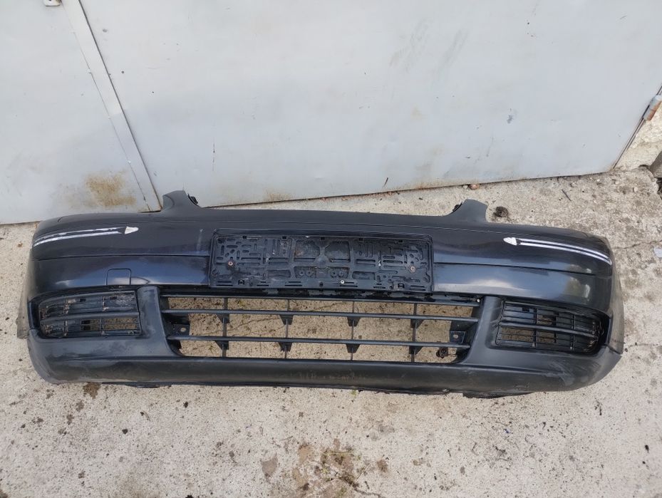 Zderzak przód przedni VW Touran 1 spryskiwacze