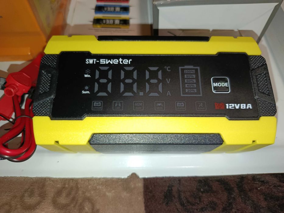зарядное устройство 12V 8A SWT-3820 для авто зарядка желтый