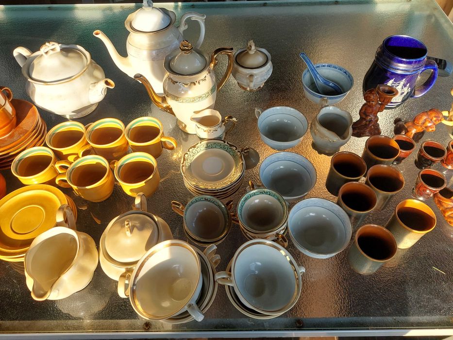 Porcelana z różnych zakładów z czasów PRL