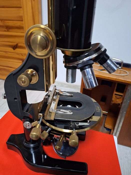 Piękny mikro. Carl Zeiss.