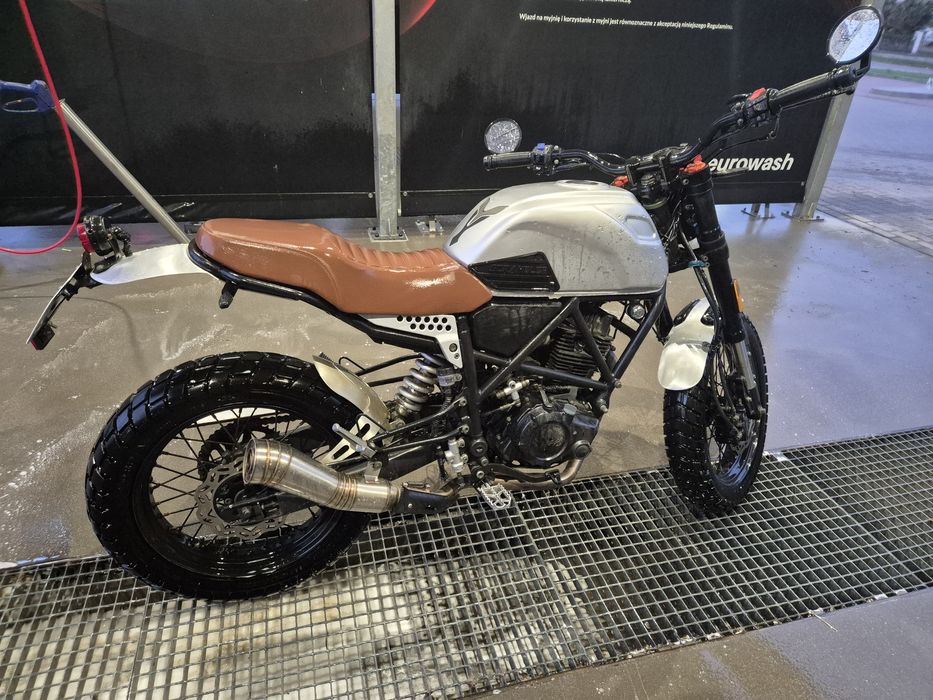 Zipp scrambler 125