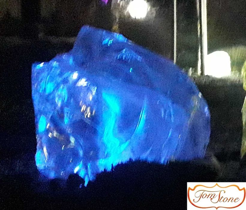 Fontanna ogrodowa. Fontanny ogrodowe, tarasowe, bryły szklane, LED