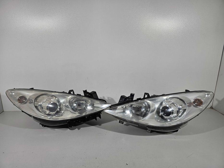 Peugeot 307 Lift FL Lampy Przód Przednie Komplet Lewa + Prawa Europa