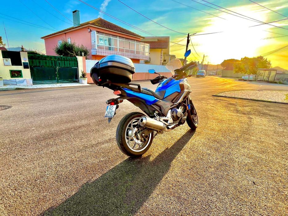 Honda NC750X DCT 2016 – 52.000 km – Top Case Original – Revisão feita – Caixa Automática