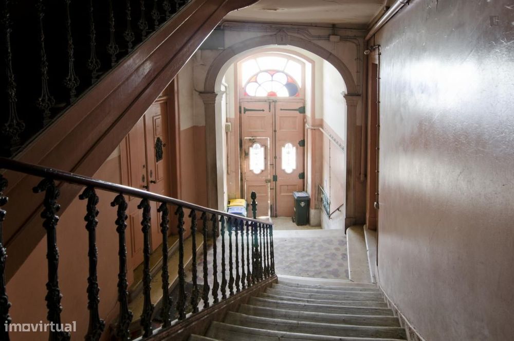 Quarto - localizado em Alcântara Lisbon