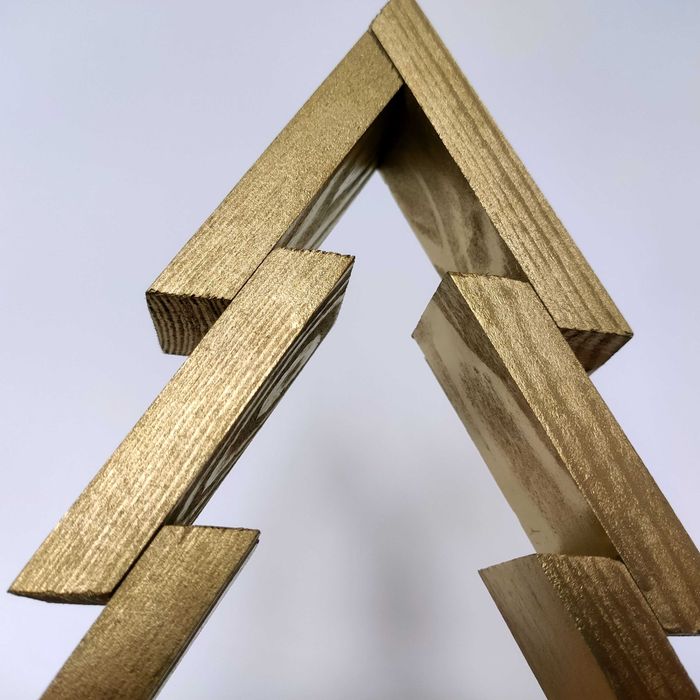 Drewniana choinka ozdoba świąteczna 19 cm - złota