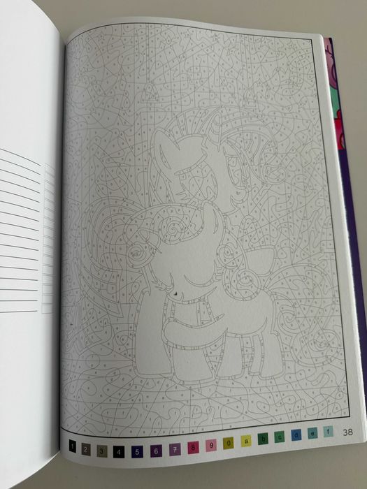 ДЕФЕКТ розмальовка My Little Pony по номерах французьке видання Hachette