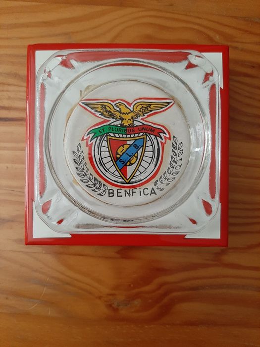 BENFICA Cinzeiro Antigo de vidro SLB+4 caixas fósforos ósforos