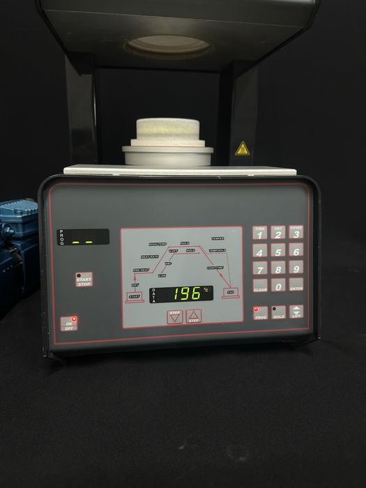 Піч для випалу кераміки  Heraeus Kulzer Heramat C