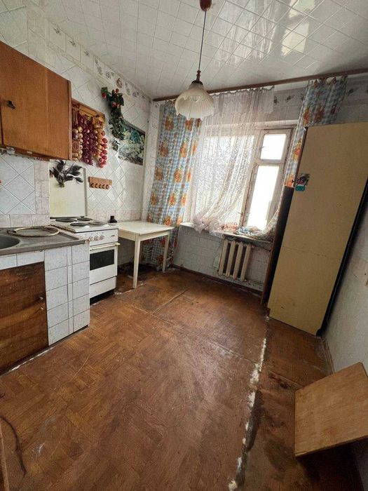 4-кімнатна квартира на вул. Ак.Вільямса