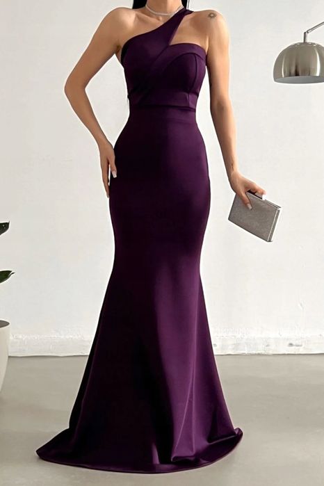 Elegancka sukienka wieczorowa fioletowa na jedno ramiączko s 5ga